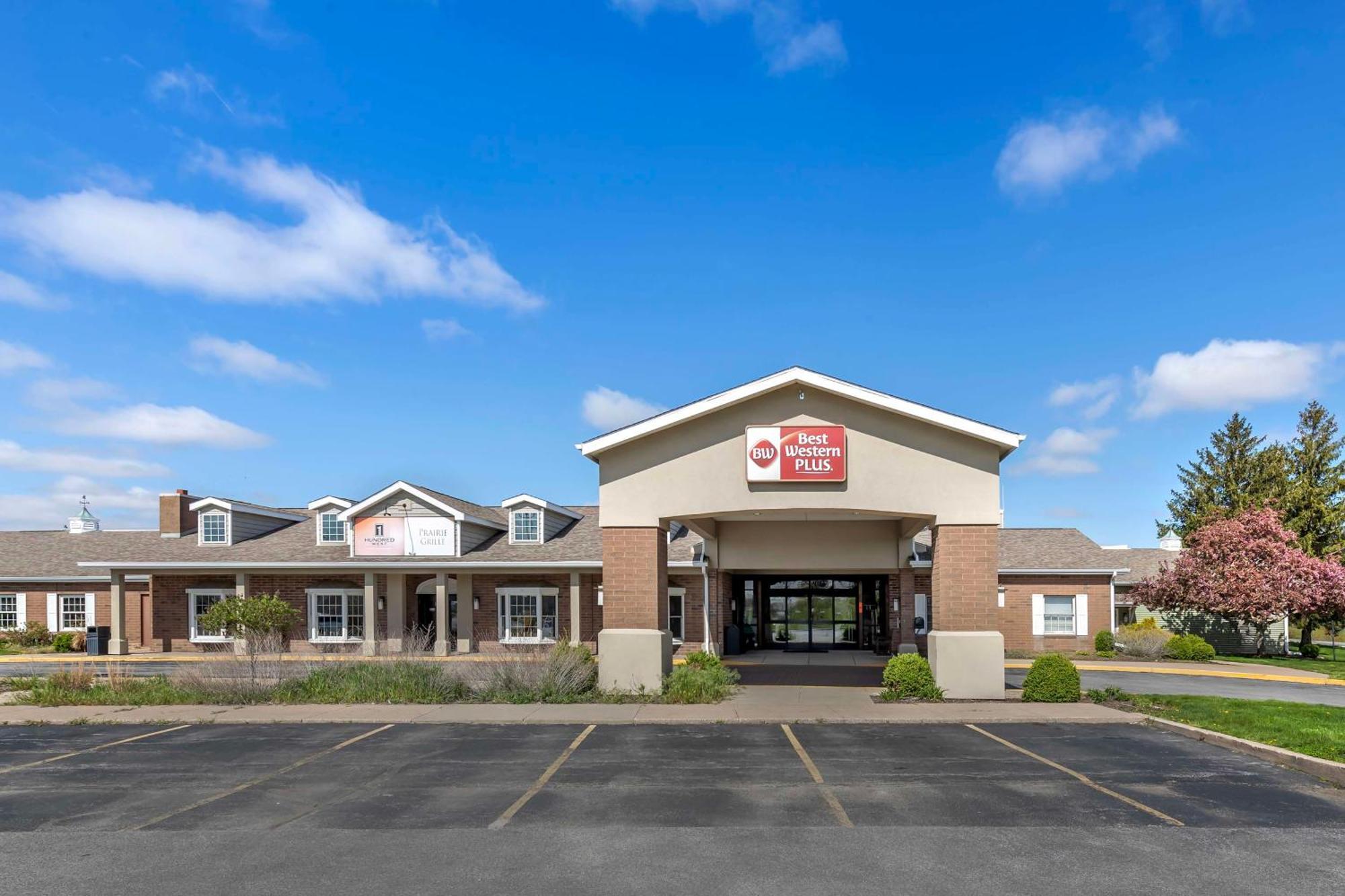 Best Western Plus Steeplegate Inn Davenport Exterior photo